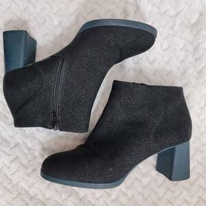 Camper Kara Ankle Bootie Black/Danube Size EU 39‎ US 9 EUC